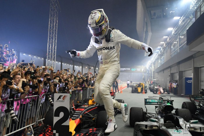 F1: Dinamit közelében ne játssz a gyufával! 2