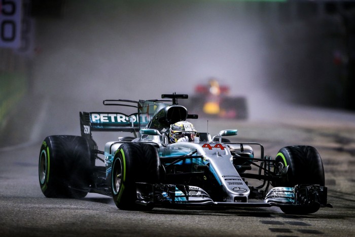 F1: Hamiltonhoz “beszél” Senna szelleme