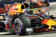 F1: Vettel a falról pattant a pole-ra 33