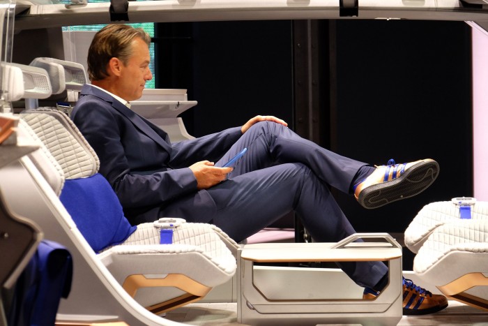 Az ember, aki kiveszi a kezünkből a Renault-k kormányát 6 | Vezess Az ember, aki kiveszi a kezünkből a Renault-k kormányát 6