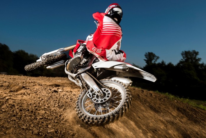 Kieshet a Mercedesből az üzemanyagtartály 5 | Vezess Kieshet a Mercedesből az üzemanyagtartály 5