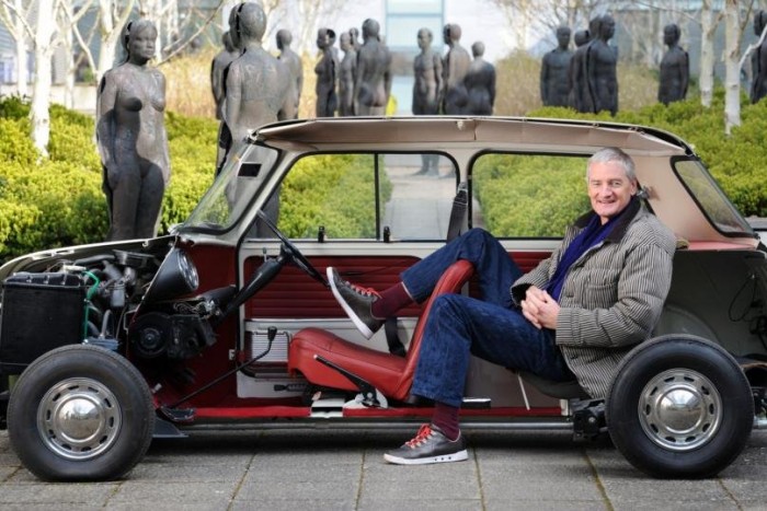 Porszívógyáros forradalmasítja a villanyautó-piacot 1