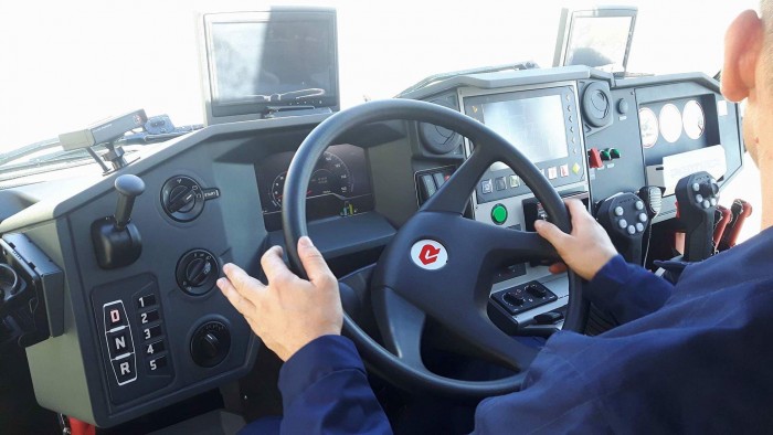 Csúcstechnikát képviselő tűzoltóautók állnak szolgálatba a ferihegyi reptéren 4