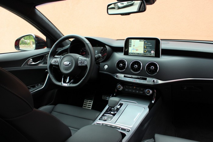 BMW-t épített a Kia 8