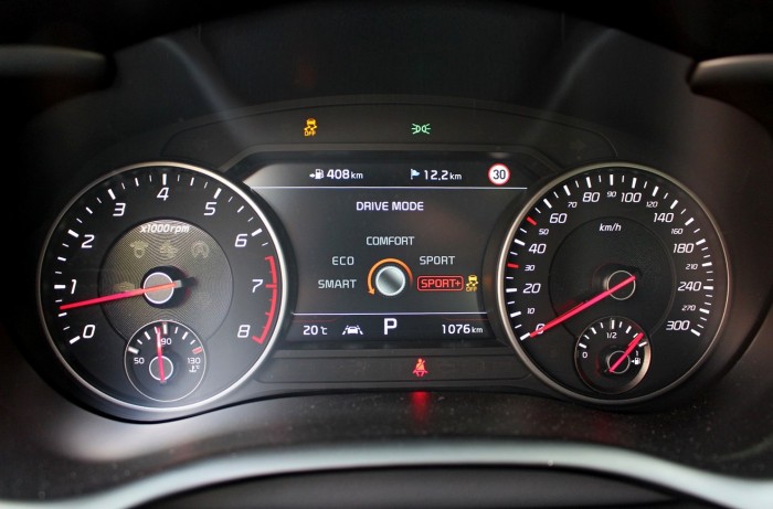 BMW-t épített a Kia 11