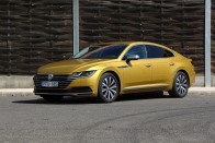 A Volkswagen Passat új ruhája? 32