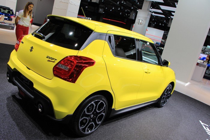 Videó: beültünk a legújabb, legerősebb Suzukiba 11