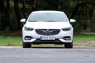 Könnyebb, tágasabb és keveset is fogyaszt az új Opel Insignia 50