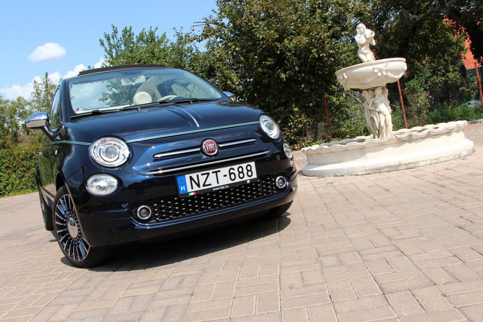 Az olaszok tengerérzése a Fiat 500-asba gyömöszölve 1