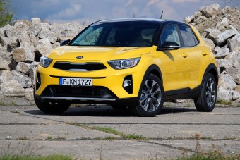 Összement Sportage, vagy inkább felpuffadt Rio az új Kia Stonic?