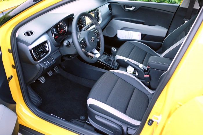 Összement Sportage, vagy inkább felpuffadt Rio az új Kia Stonic? 4 Összement Sportage, vagy inkább felpuffadt Rio az új Kia Stonic? 4
