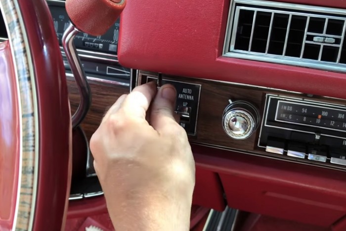 10 meglepő extra a 70-es évek legdrágább Cadillacjéből 9