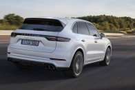 10+1 ok, miért ne utáld a Porsche Cayenne-t 66