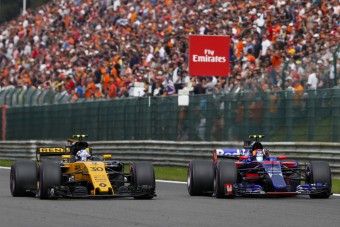 F1: Meglepetés, pilótacsere a következő futamra