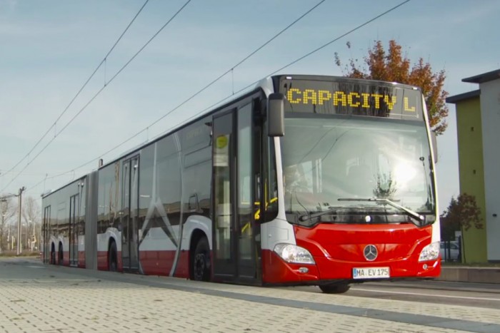 Magától elindul a furgon, ha úgy tartja kedve 11 | Vezess Magától elindul a furgon, ha úgy tartja kedve 11