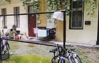 Magyar lakótelepről jön a nap üzenete