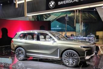 Még nem is létezik, de már összetörték a legnagyobb BMW-t