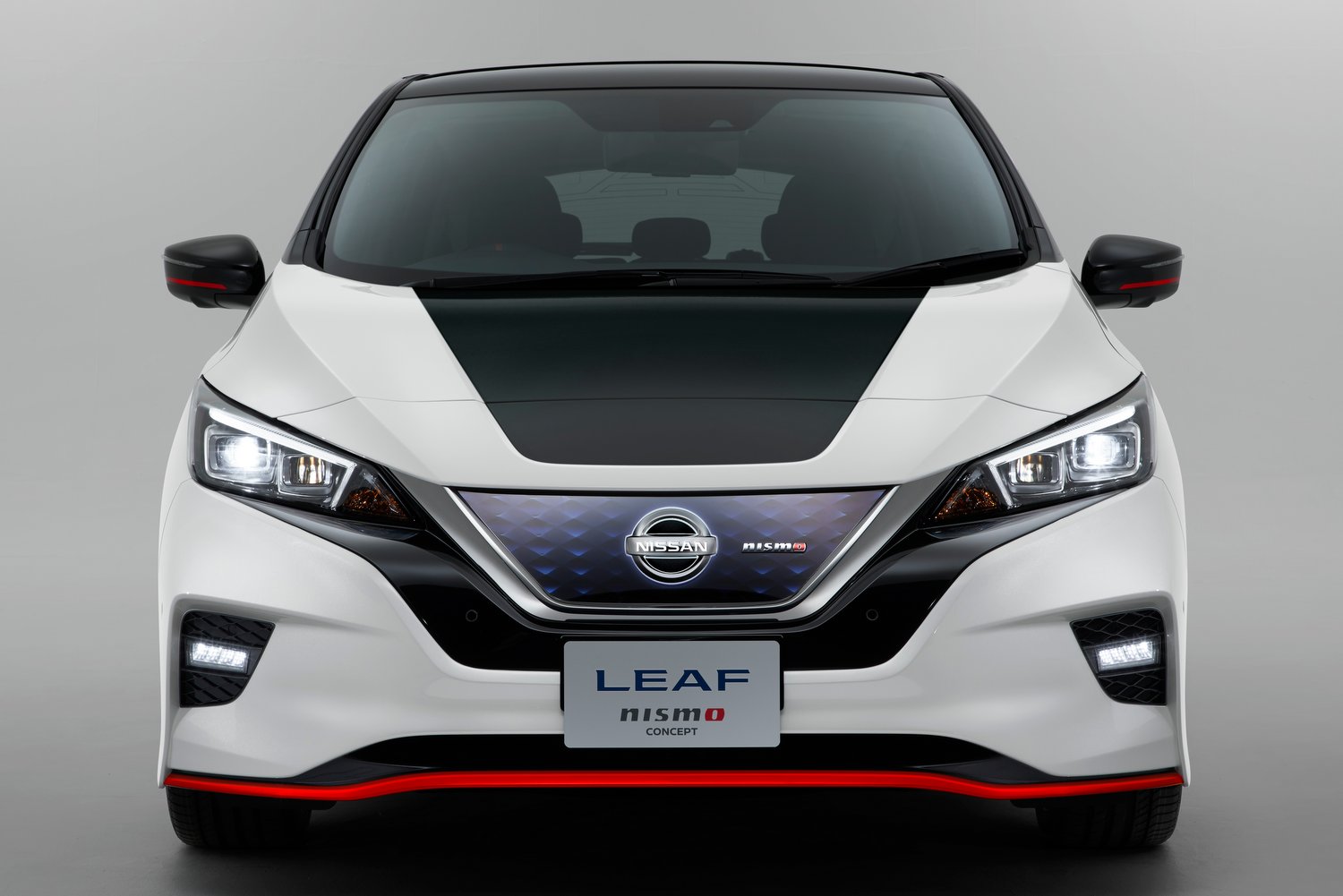 Elektromos sportmodellel készül a Nissan 7