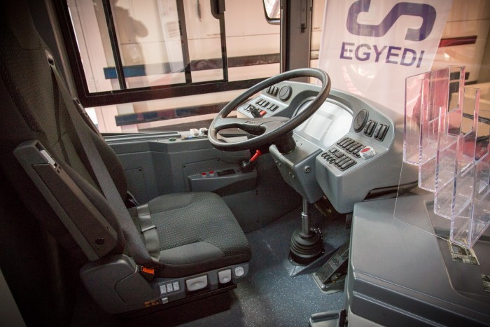 Elkészült az első hazai gyártású csuklós a 180-ból 1 | Vezess Elkészült az első hazai gyártású csuklós a 180-ból 1