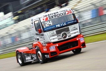 Kiss Norbi futamgyőzelemmel zárta a szezont