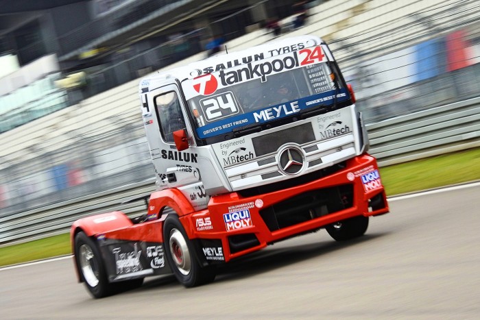 Kiss Norbi futamgyőzelemmel zárta a szezont