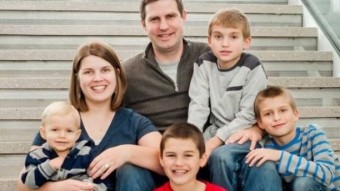 Hat árva maradt a balesetben meghalt anya után