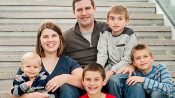 Hat árva maradt a balesetben meghalt anya után