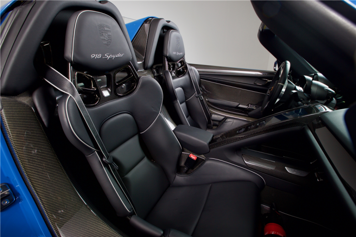 Ha a legkékebb csúcs-Porsche az álmod, akkor eljött a te időd! 6