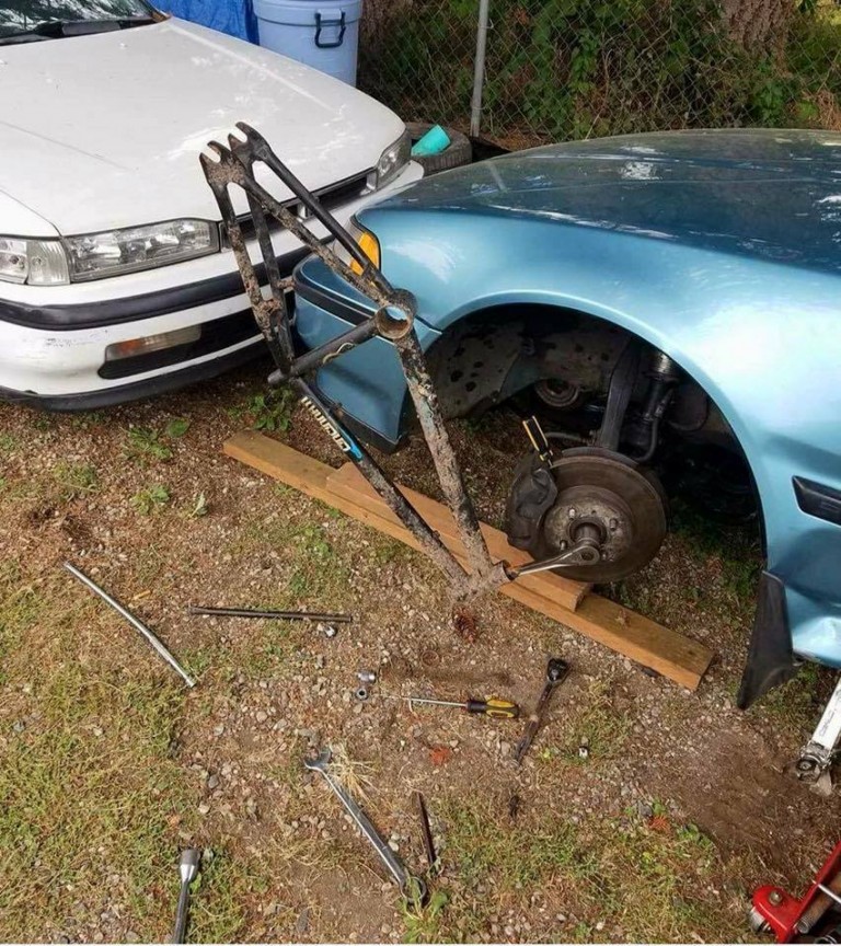 Erre a tíz, műhelyben készült fotóra nincs megfelelő jelző 7 Erre a tíz, műhelyben készült fotóra nincs megfelelő jelző 7