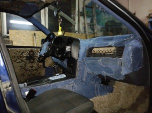 Erre a tíz, műhelyben készült fotóra nincs megfelelő jelző