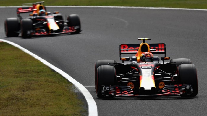 Red Bull, Max Verstappen, Daniel Ricciardo, Japán, 2017 | Vezess