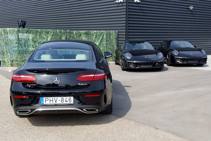 911 kisgyerekeseknek? 12