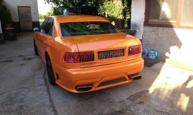 A nap hirdetése ezúttal ez a narancssárgára tuningolt Audi A8 2