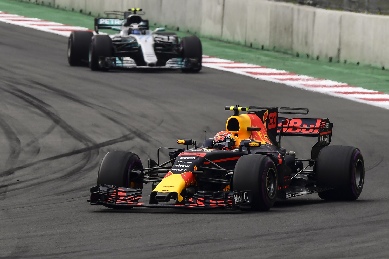 F1: Verstappen nyert, Hamilton a bajnok 5