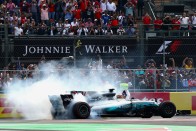 F1: Verstappen nyert, Hamilton a bajnok 32