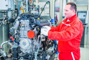 Így tesztelik a győri Audi 400 lóerős motorjait