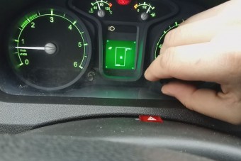 Tetriszt rejtettek az autó menüjébe az oroszok