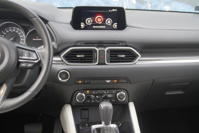 Ez a Mazda mostanra nagyon összeállt 89 Ez a Mazda mostanra nagyon összeállt 89