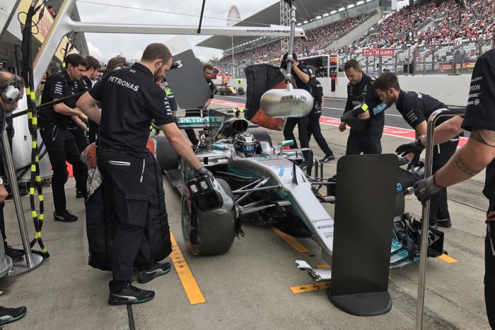 F1: Bottas és Räikkönen is összetörte – videó