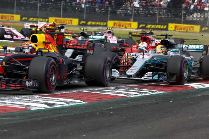 F1: “IV. Lewis, a sebesség és a dőzsölés királya” 1