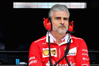 F1: Bukik a Ferrari-főnök?