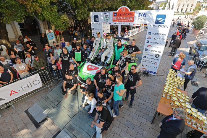 A bajnok idén is révbe ért! 1