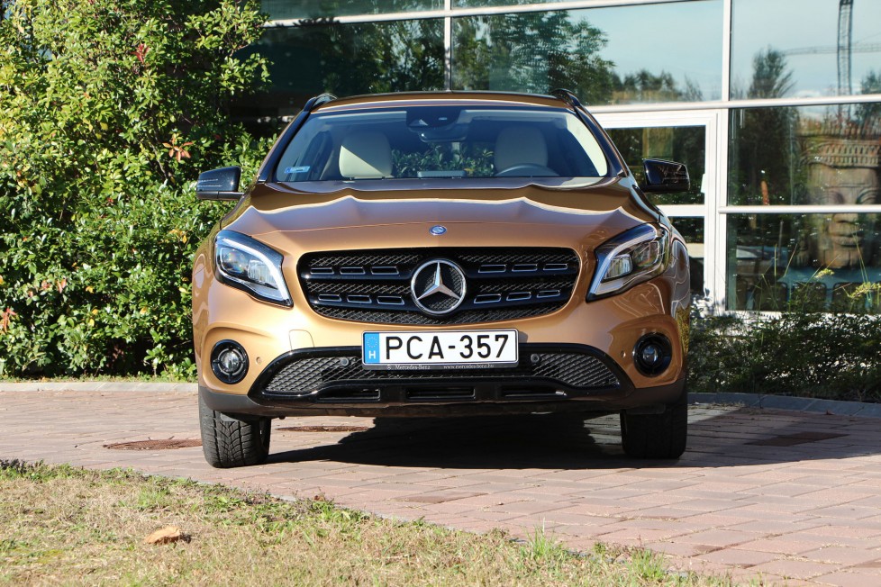 Egy egész jó Mercedes, ami mutatja mennyivel jobb a többi 9
