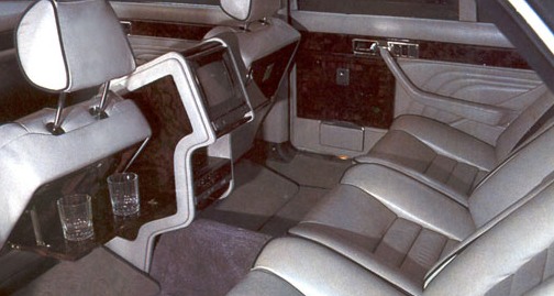 Ez volt a luxus csúcsa 30 éve Mercedes-alapokra építve 2