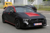 Nagyobb lesz a vadonatúj Mercedes A-osztály 22 Nagyobb lesz a vadonatúj Mercedes A-osztály 22