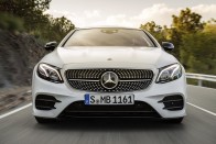 Kicsit hibrid lett a legszebb Mercedes E-osztály 8