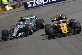 F1: Az új Renault-t láthatjuk először