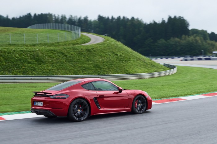 Erősebb, vadabb középmotoros Porsche 6 | Vezess Erősebb, vadabb középmotoros Porsche 6