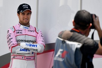 F1: Kiröhögte csapattársát Perez, aztán megnyugodott