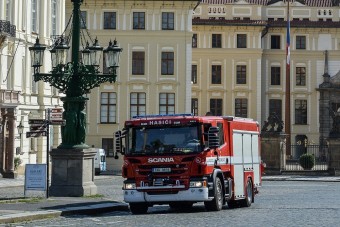 Új tűzoltóautókkal ügyelnek a koros épületek biztonságára